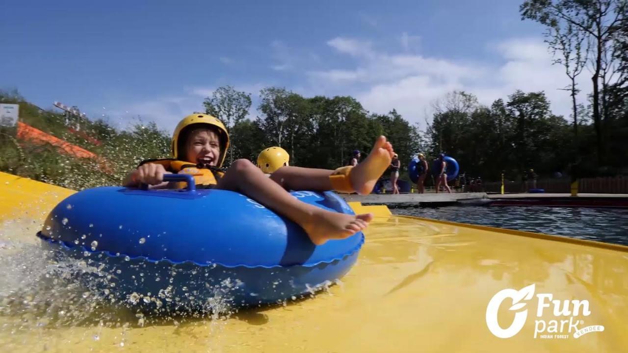 Gite Douceur De Vivre Saint-Avaugourd-des-Landes Exteriér fotografie
